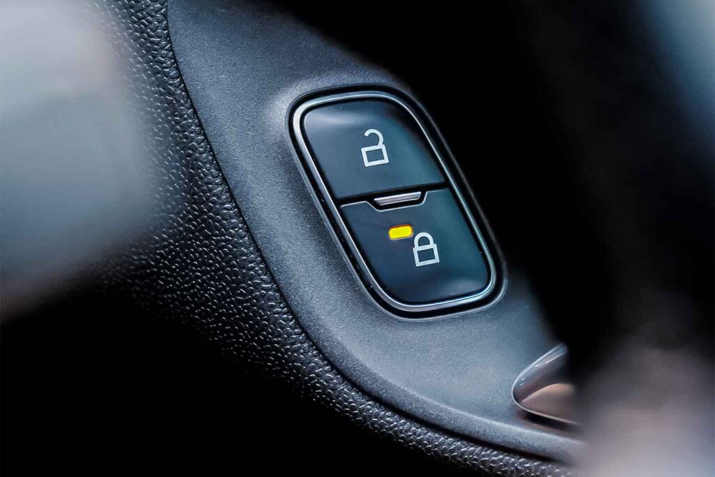 Odblokowywanie funkcji w Dacia Duster z DDT4ALL Dacia