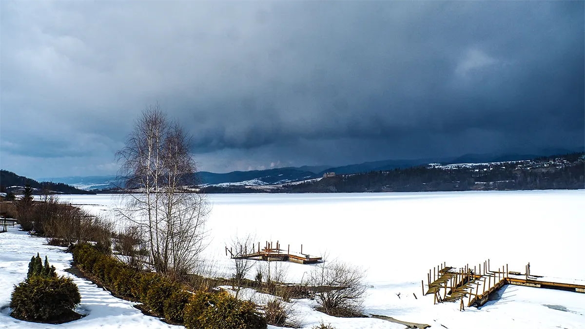 Widok spod zamku.